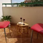 Beachfront Family Escape, Ciovo شقة تروغير