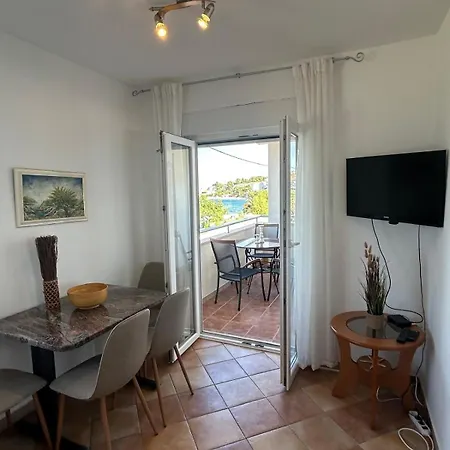 아파트 Beachfront Family Escape, Ciovo 트로기르
