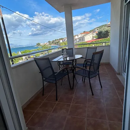 Beachfront Family Escape, Ciovo Trogir